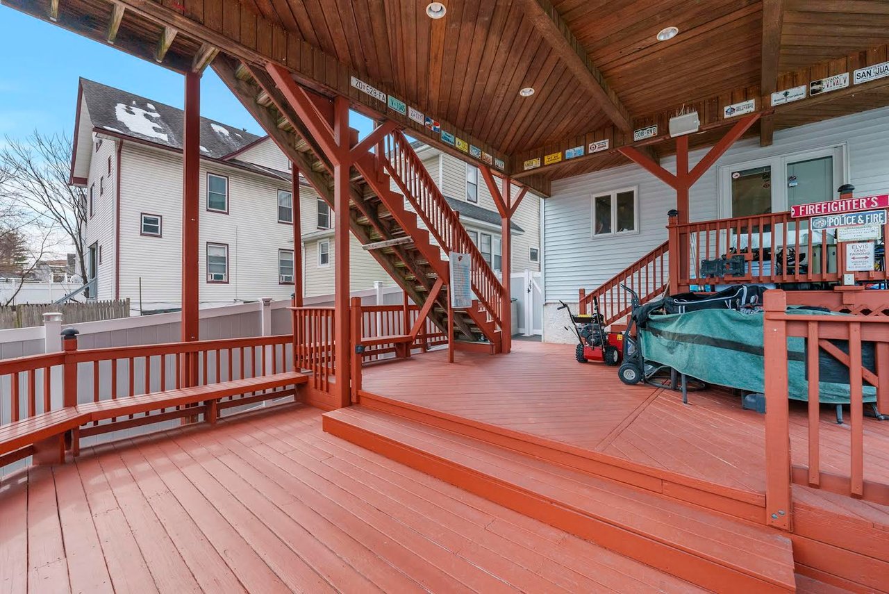 EXCLUSIVE OFF-MARKET IN RUTHERFORD