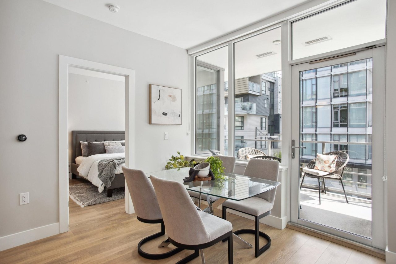 205-3451 Sawmill Cres