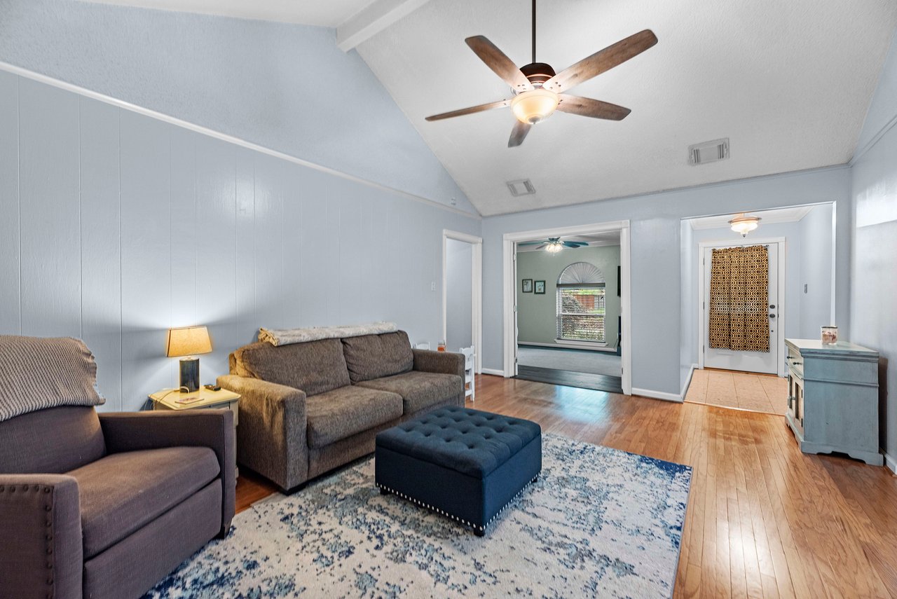 6010 Acorn St