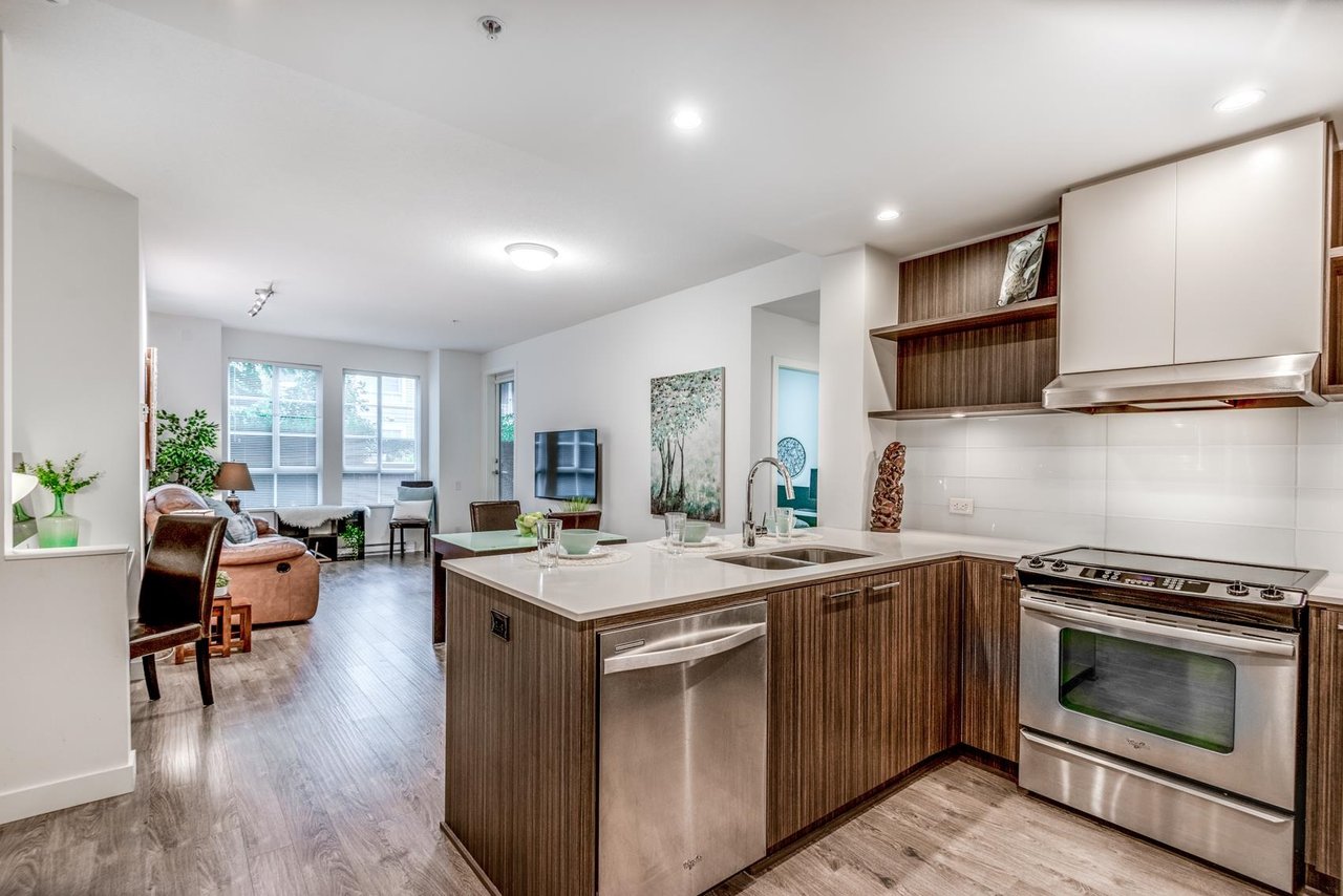 111-545 Foster Ave
