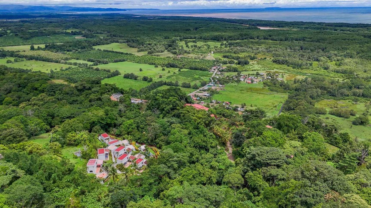 Secure Gated Villa Community, Ojochal, Puntarenas