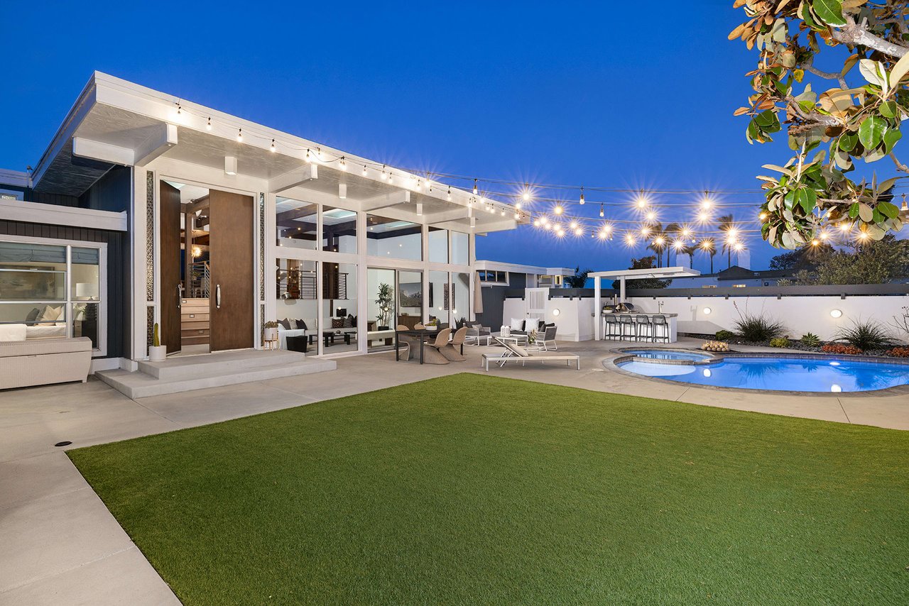 1600 Galaxy Drive