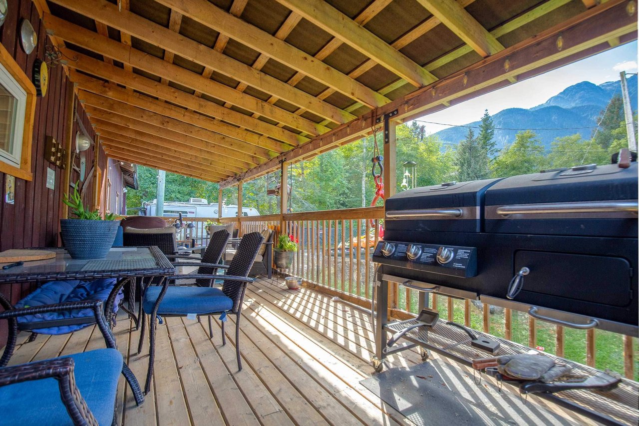 33 Bracken Park Wy