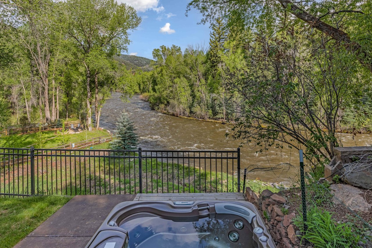 Fabulous Luxurious 5 Bedroom Home in Snowmass