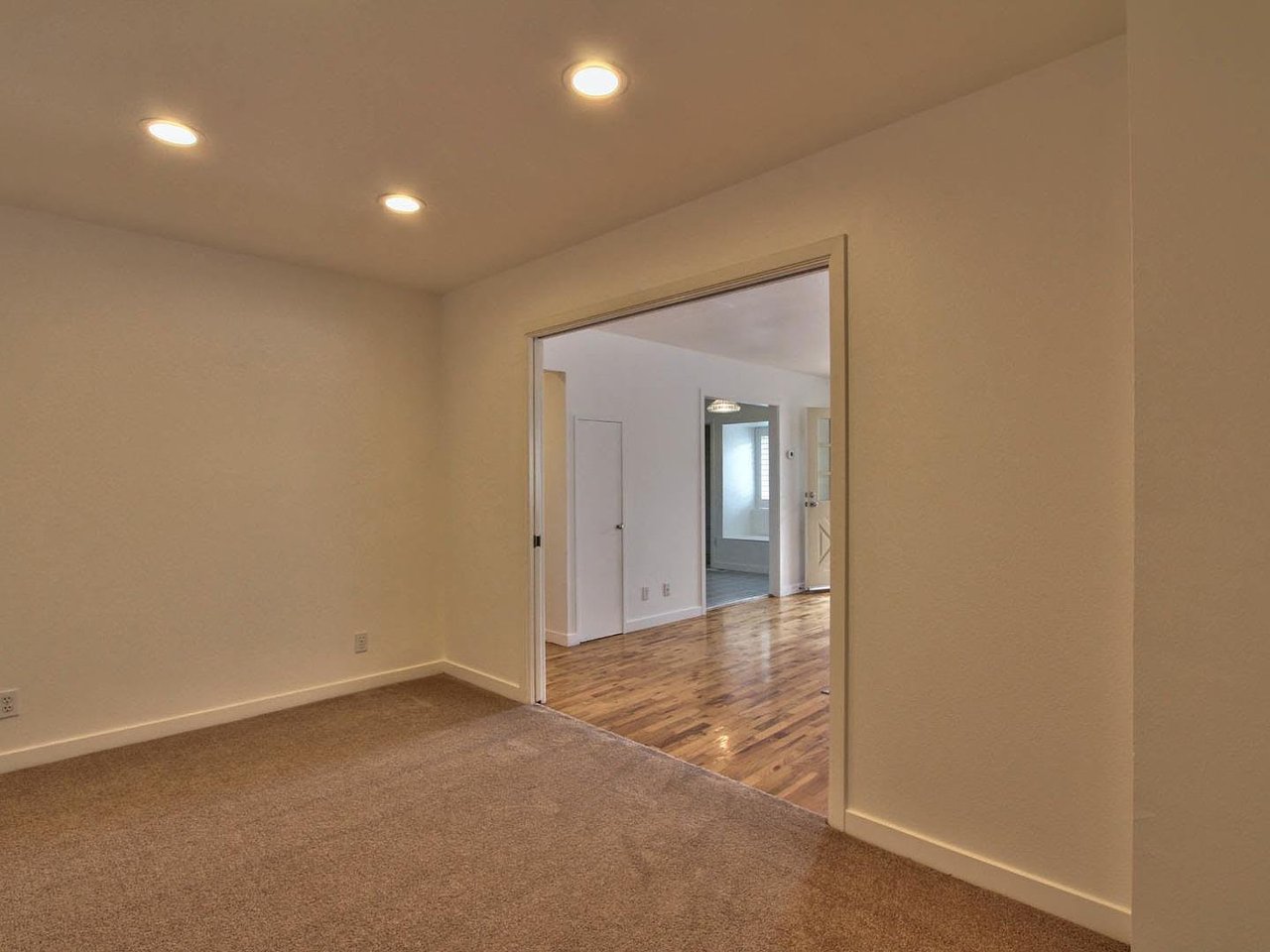 139 Dunecrest Ave