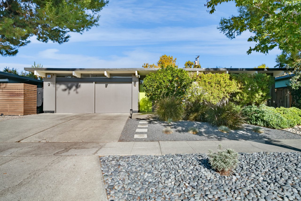 Video Tour of Atrium Model Eichler in Coveted Fairglen Neighborhood