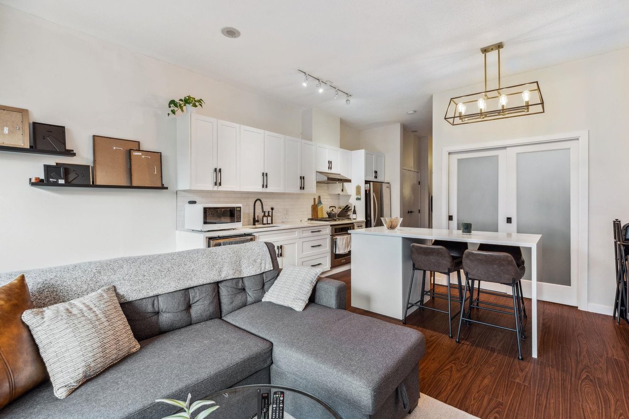 214-121 Brew St
