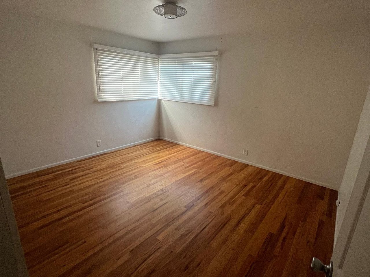406 English Ave