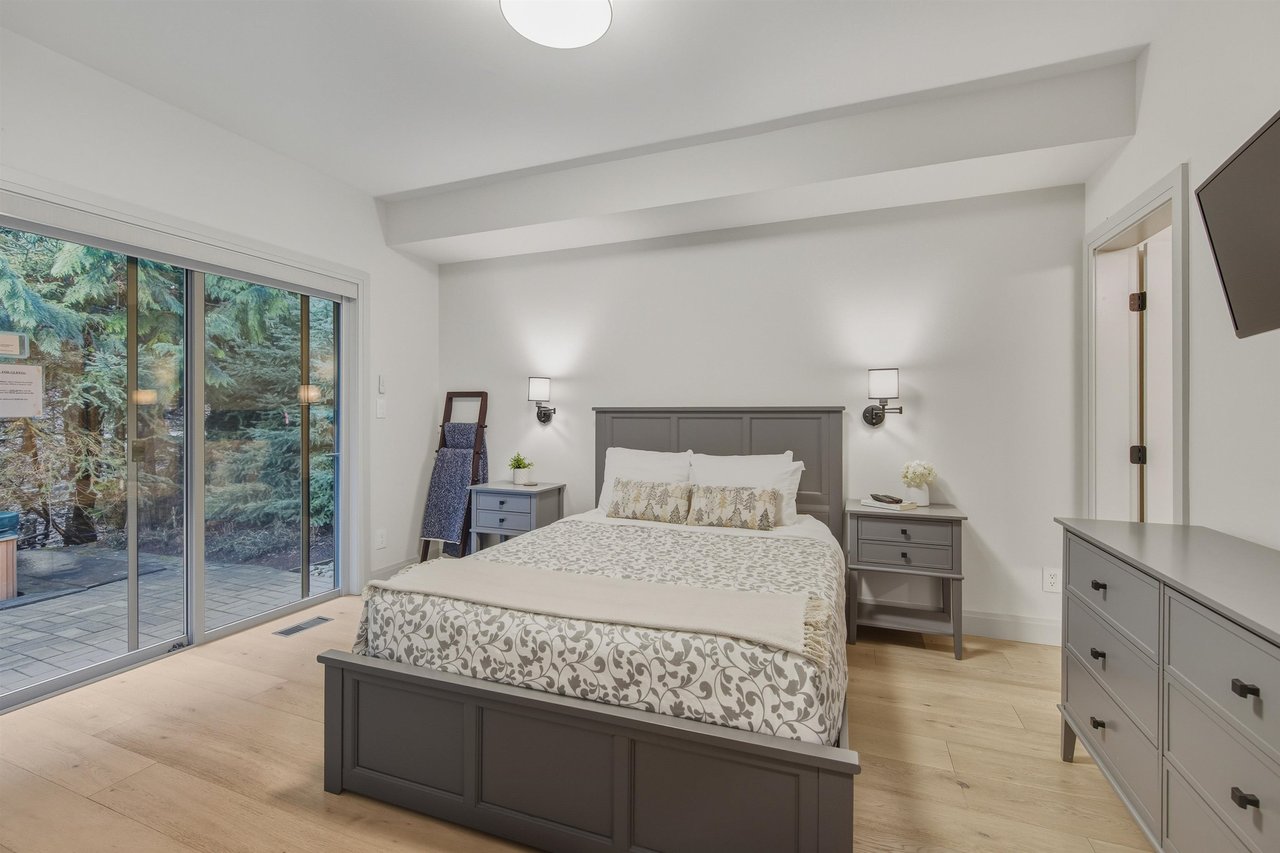 4813 Casabella Cres