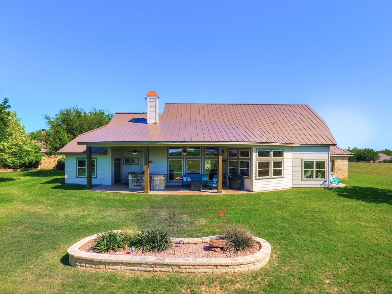 106 Meadow Bend Dr