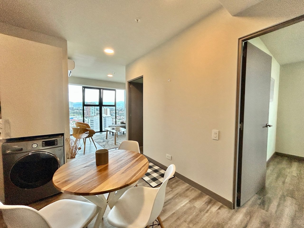 Skyline View Furnished Condo, Sabana and Rohrmoser, San Jose