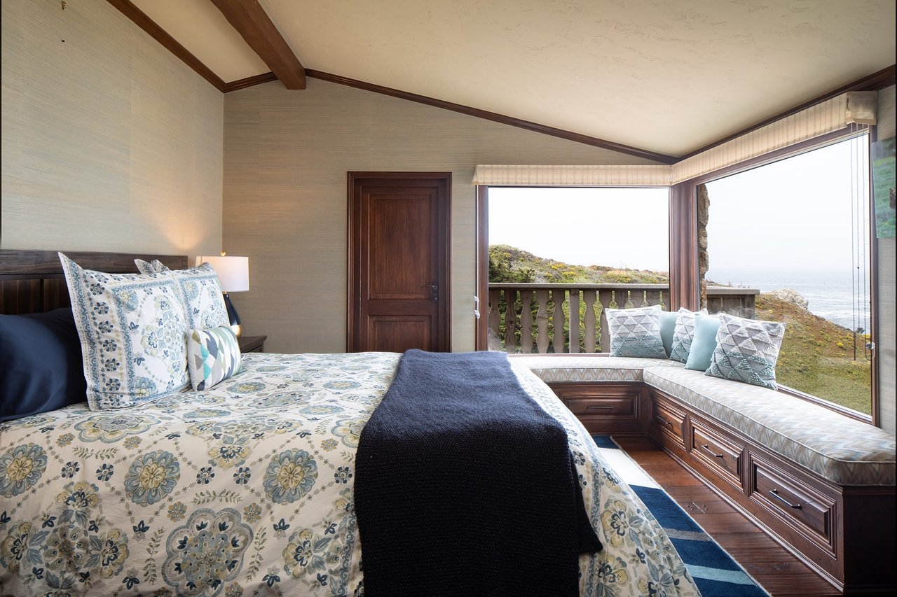 Carmel Highlands Luxury Rental - "Shiprock"