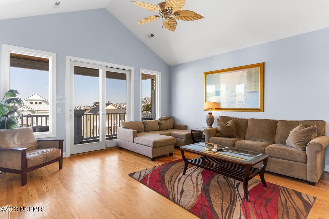 307 Greenville Ave, #2