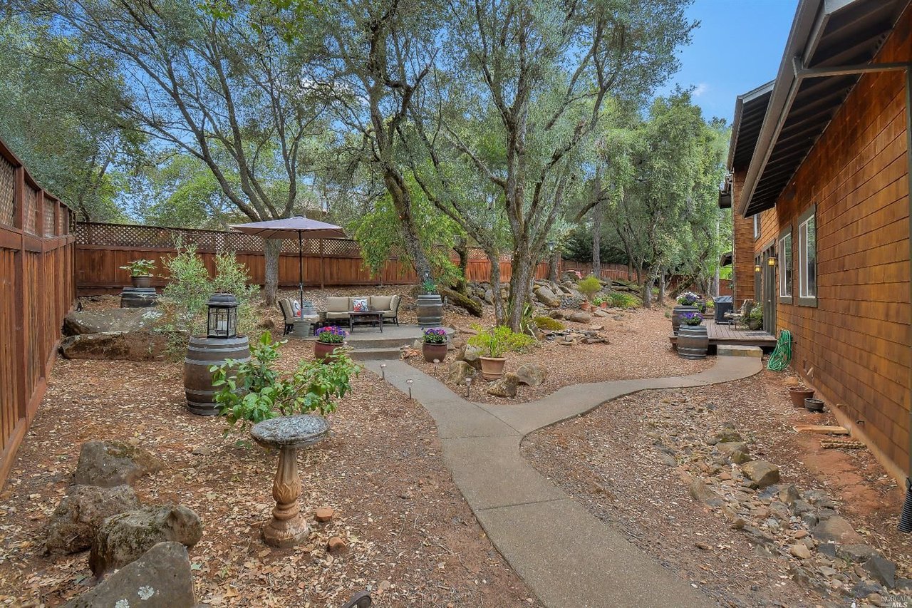 824 Olive Glen Ct