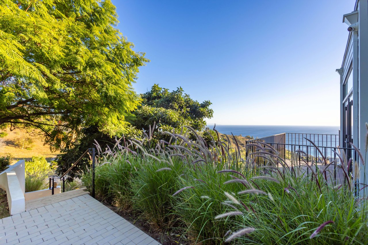 4B/4.5B Malibu Estate with Incredible Ocean Views