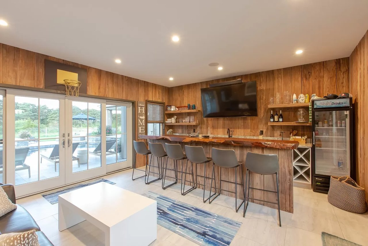 21 Ellens Way