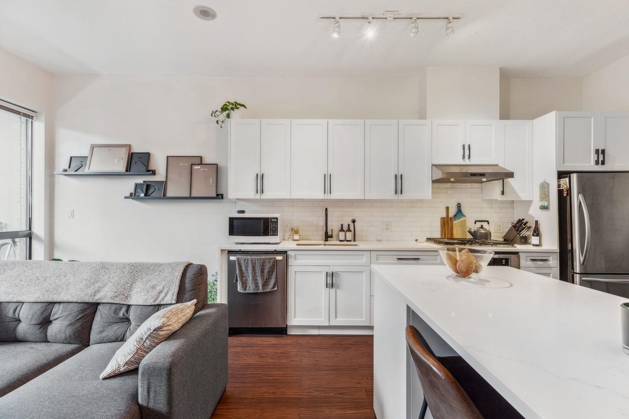 214-121 Brew St