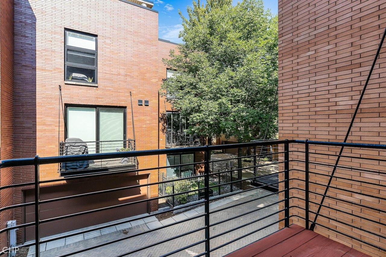 2024 W Willow Street Unit: C