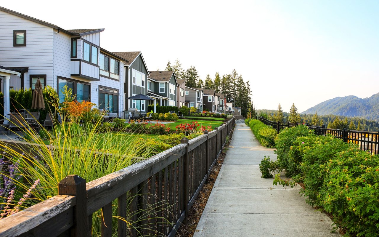 ISSAQUAH AND FALL CITY