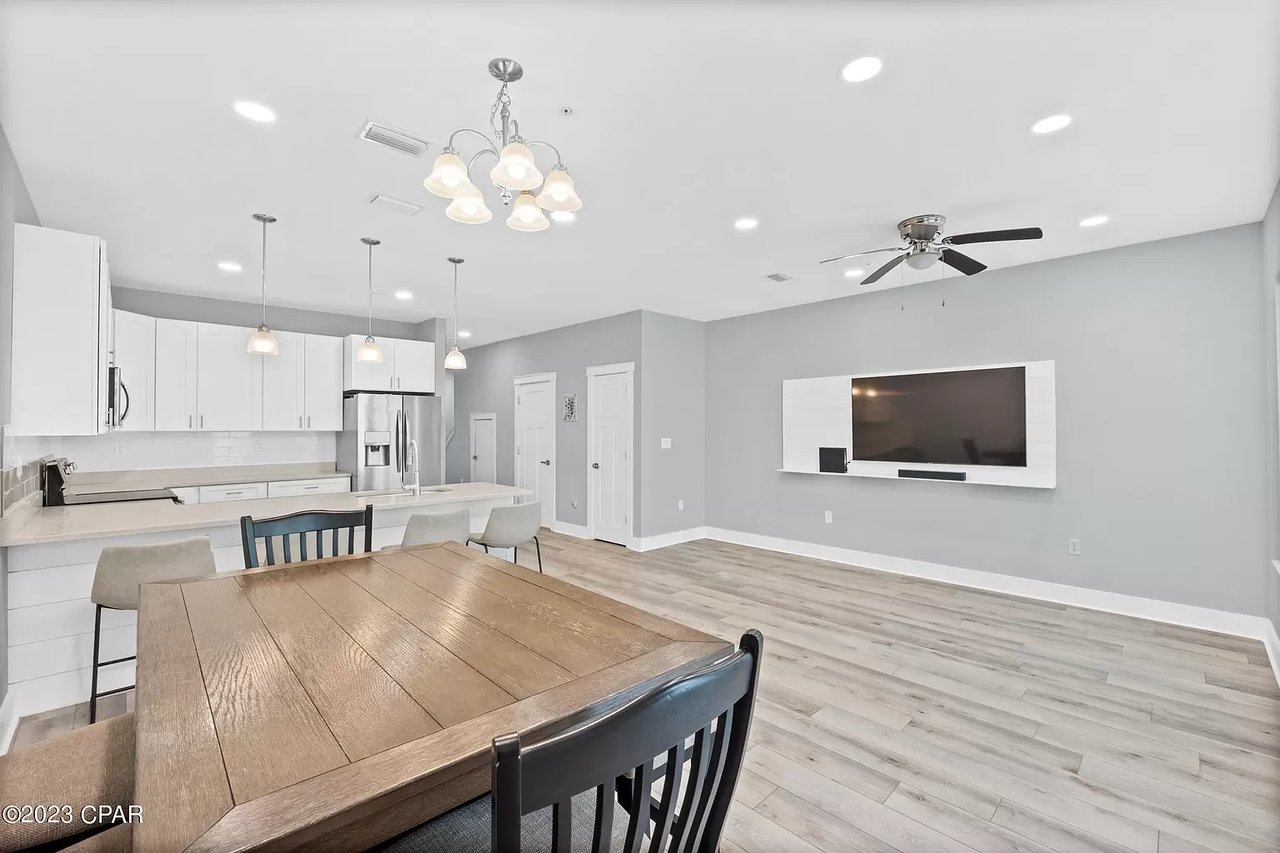 2226 Joan Avenue Unit 5