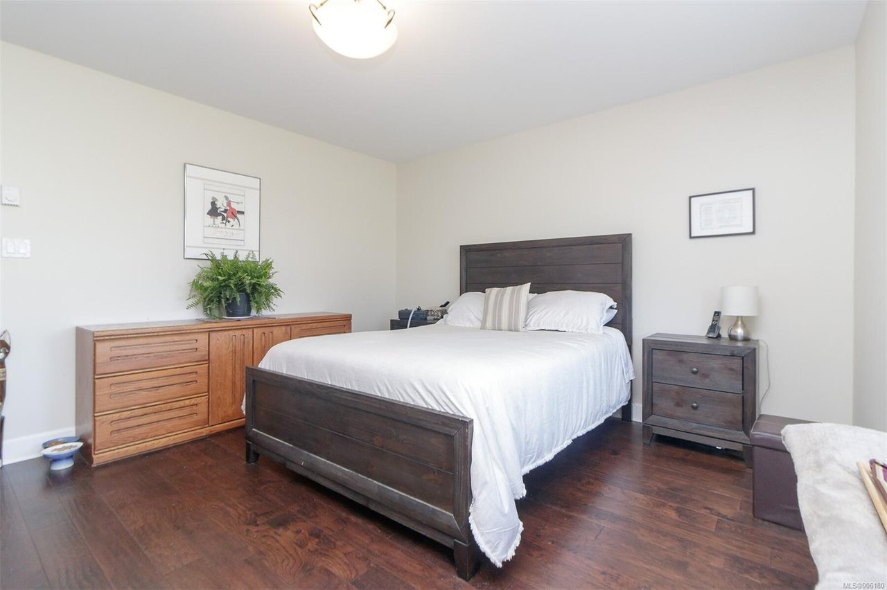 2074 Solent St, Sooke