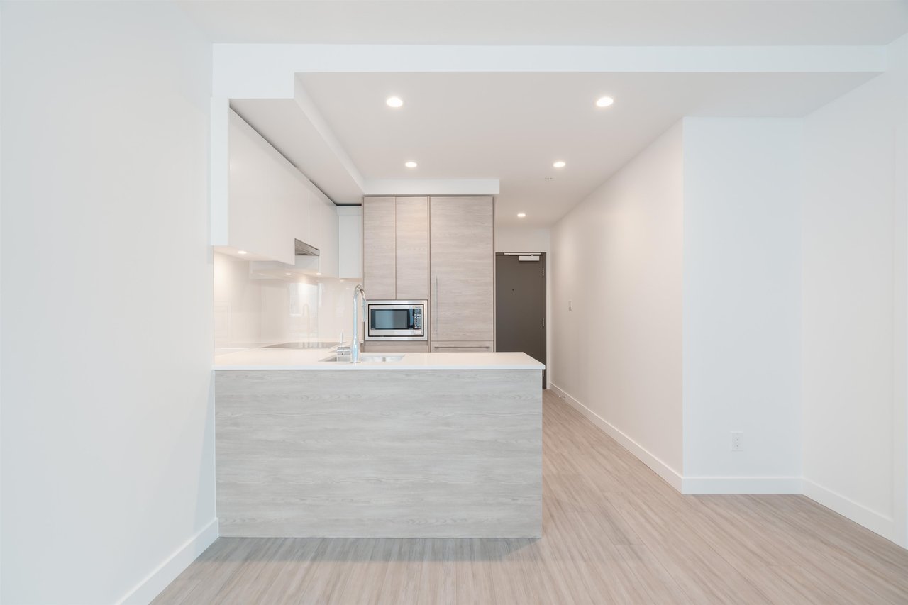 1305-13615 Fraser Hwy
