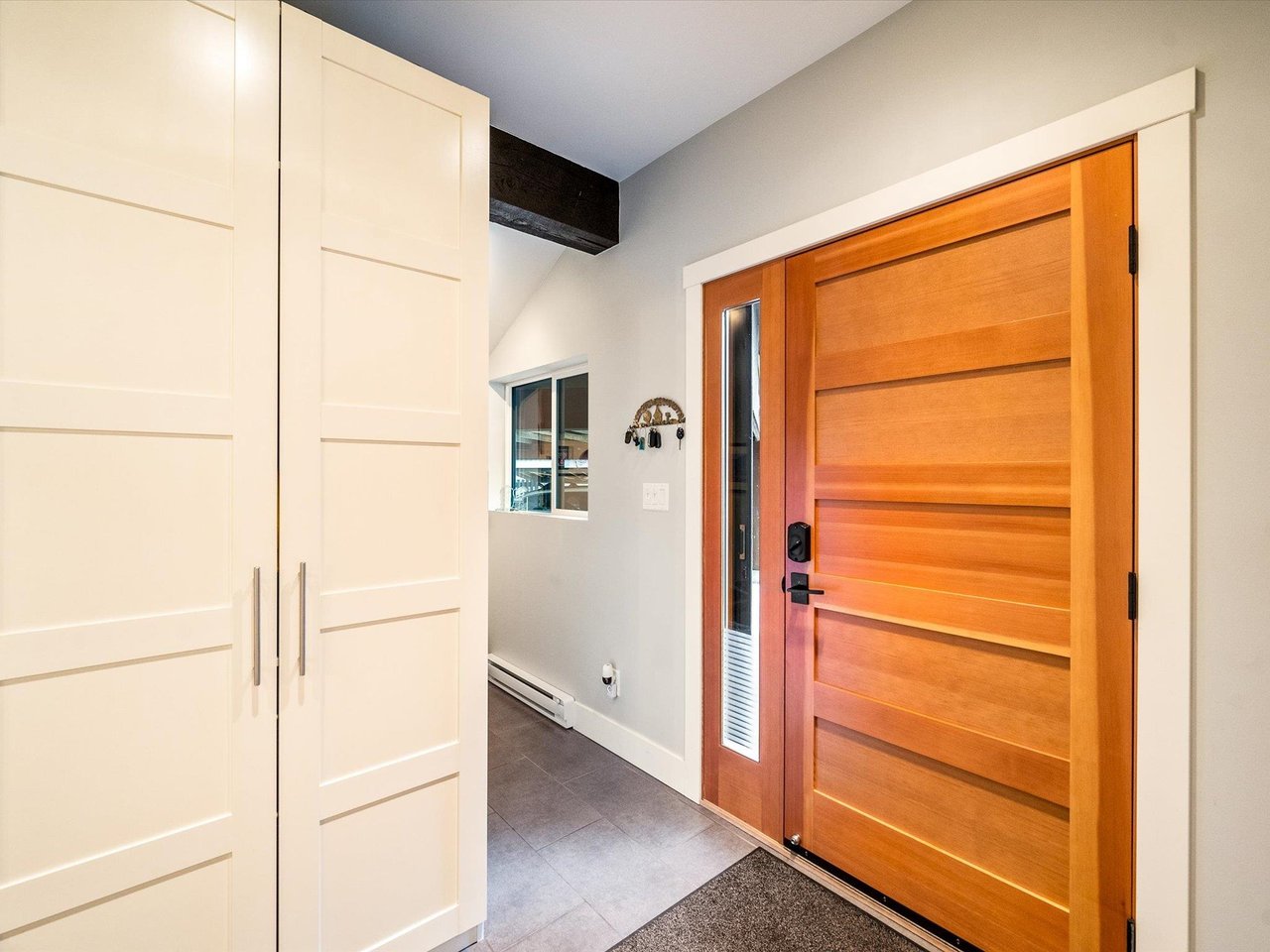 4 Ridge Dr