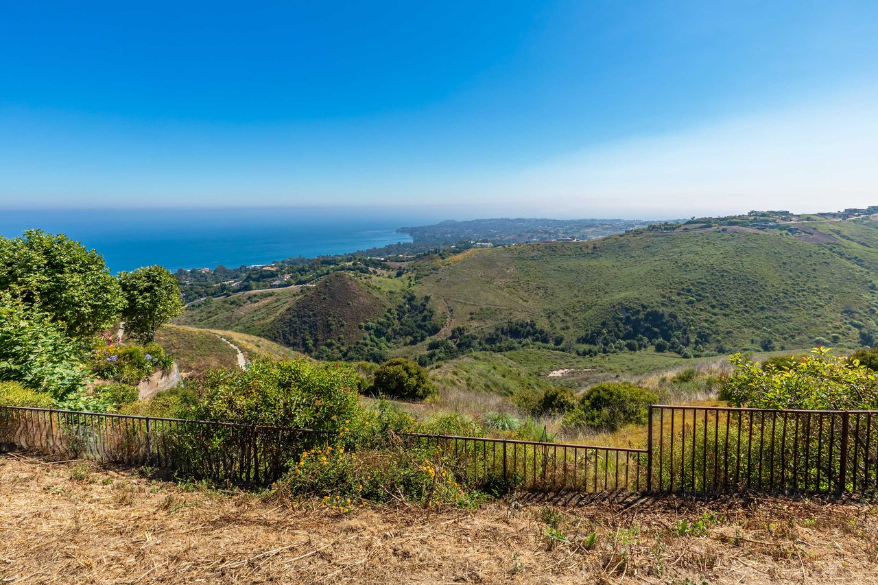27487 Latigo Bay View Dr