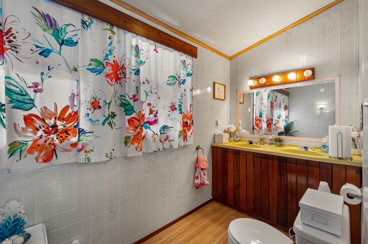 2536 MARTHA  LANE