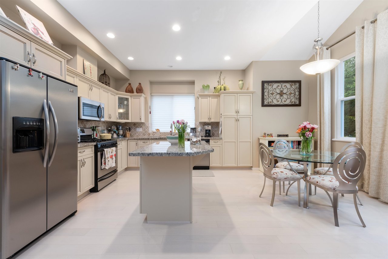 118 Hawthorn Drive, Port Moody