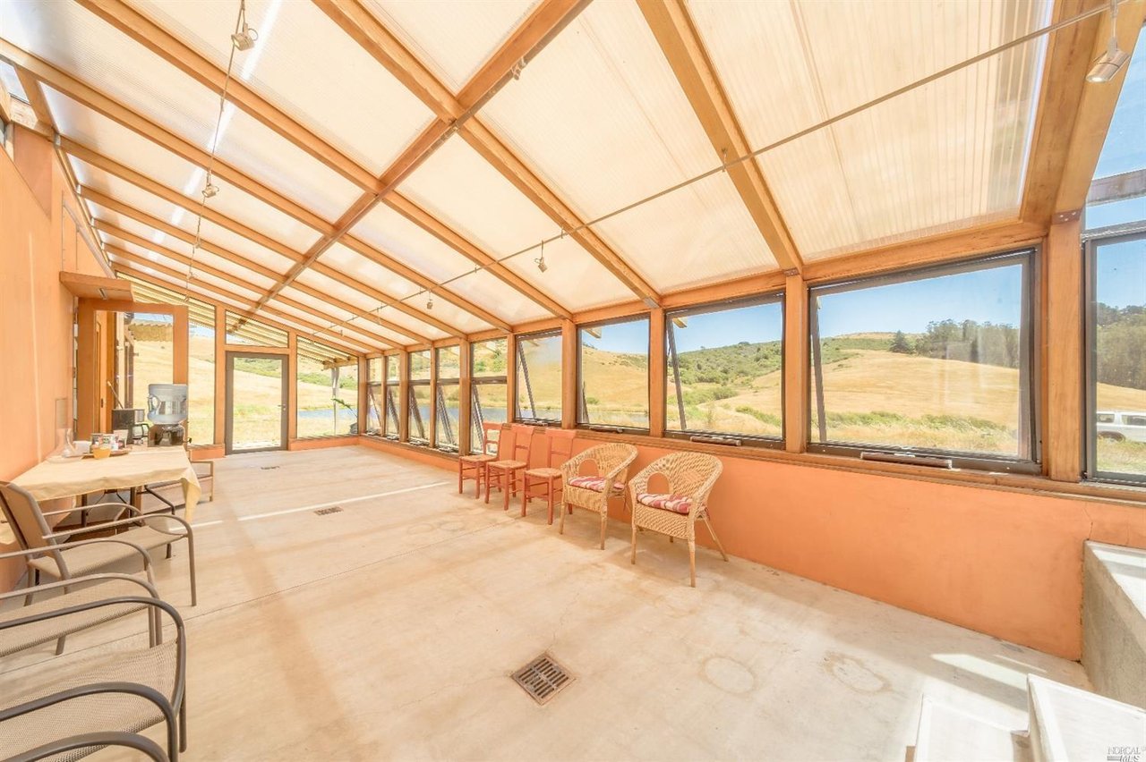 1100 Vly Frd Freestone Rd