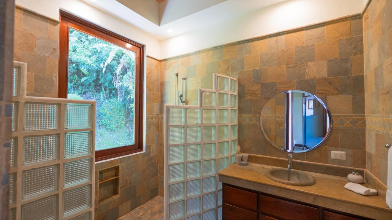 Solar Powered Coastal Luxury Estate, Dominical, Puntarenas