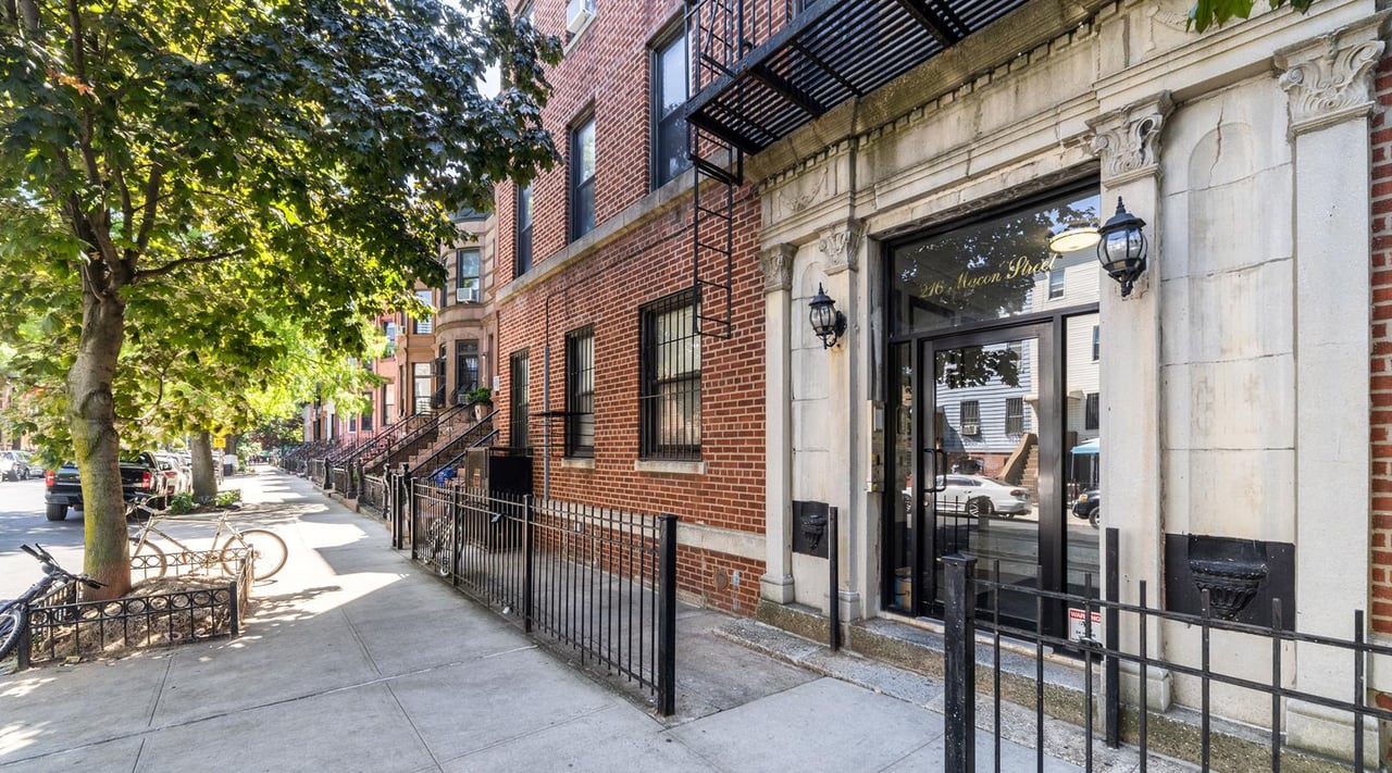 216 Macon Street, Apt 2