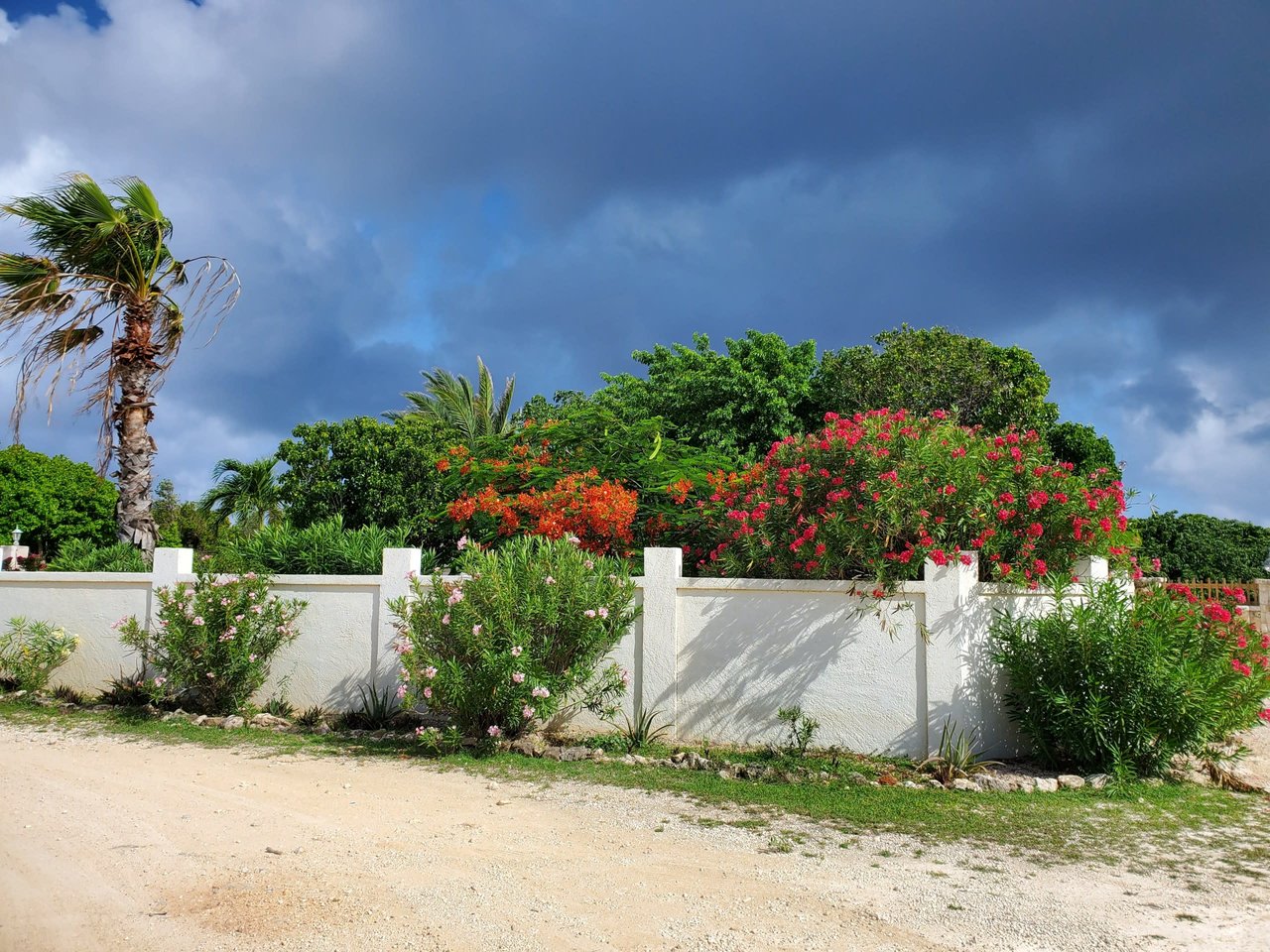 Kuhl Breeze Sea Side Villa