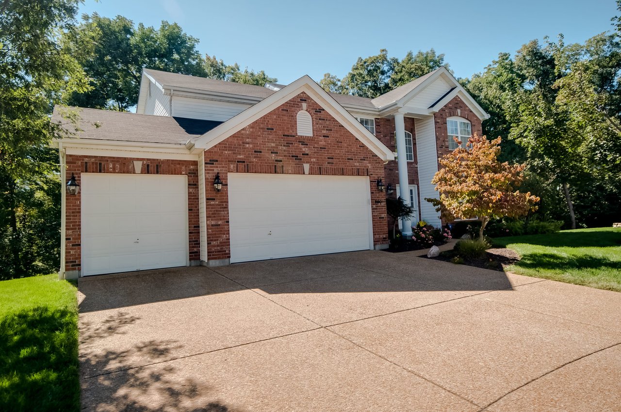 Represented Buyer and Seller - Newer Construction on Quiet Cul-de-sac