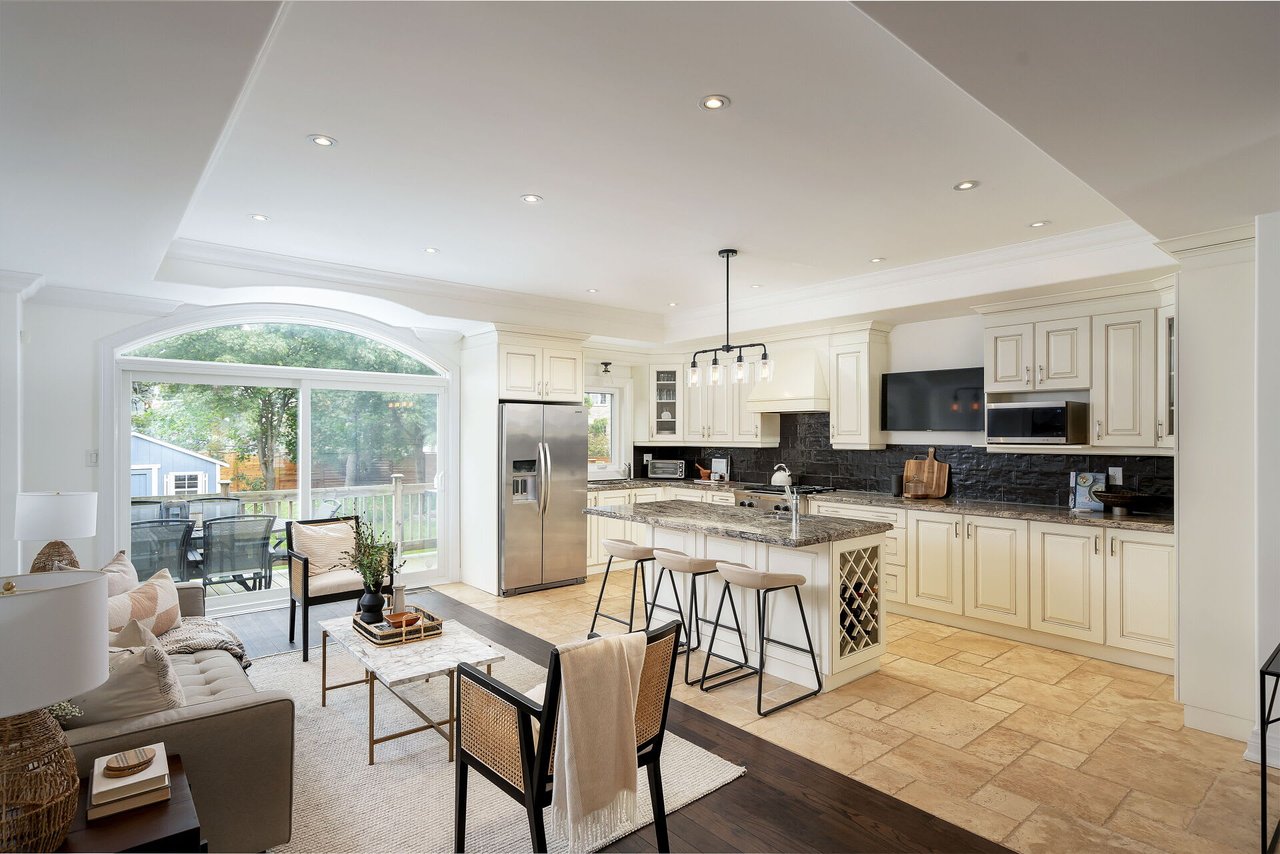 3 Hunt Club Dr