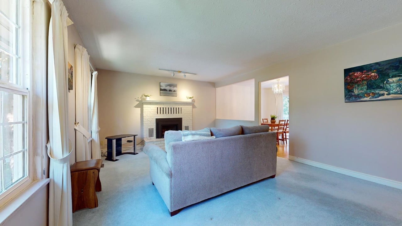 40223 Kintyre Dr