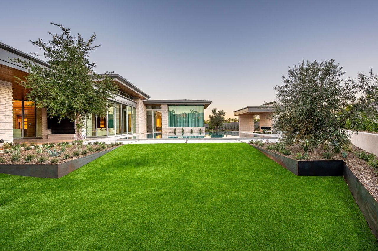 Modern Luxury home in Paradise Valley, Arizona