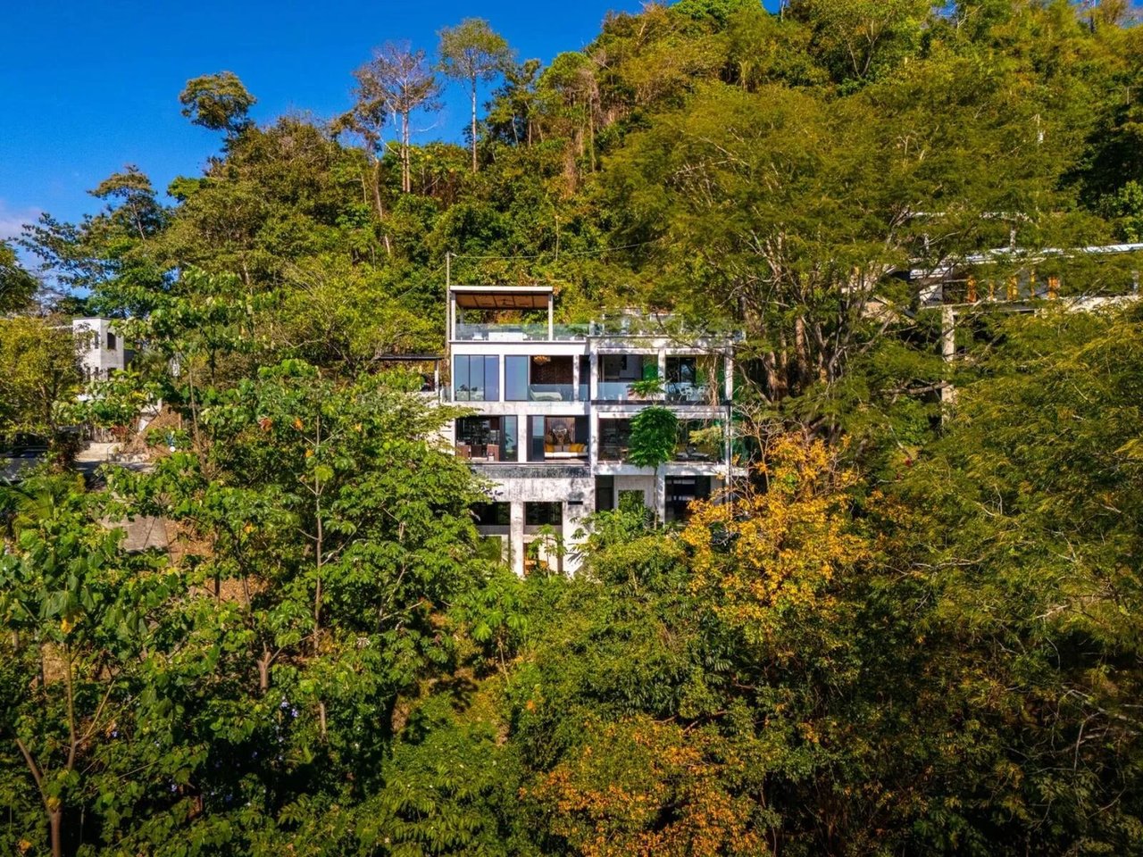 Rooftop Pool Modern Luxury Estate, Manuel Antonio, Puntarenas