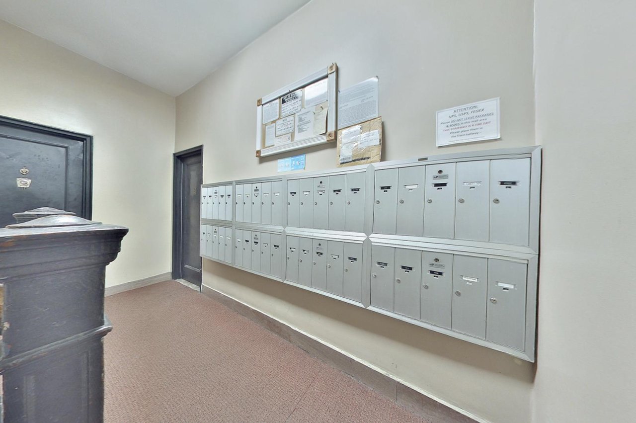 210 East 38th Street, Apt 2-C