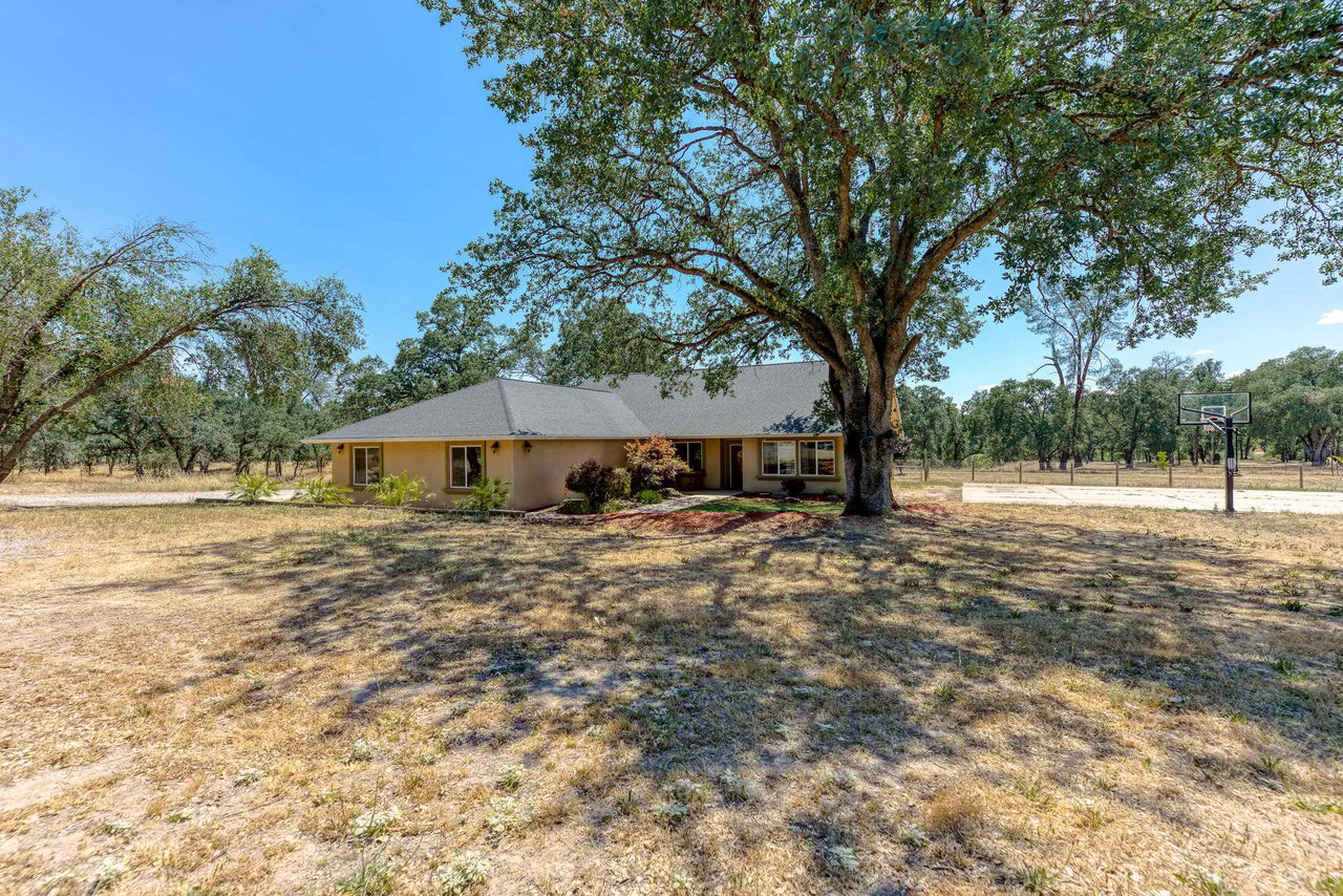 23741 Old 44 Dr
