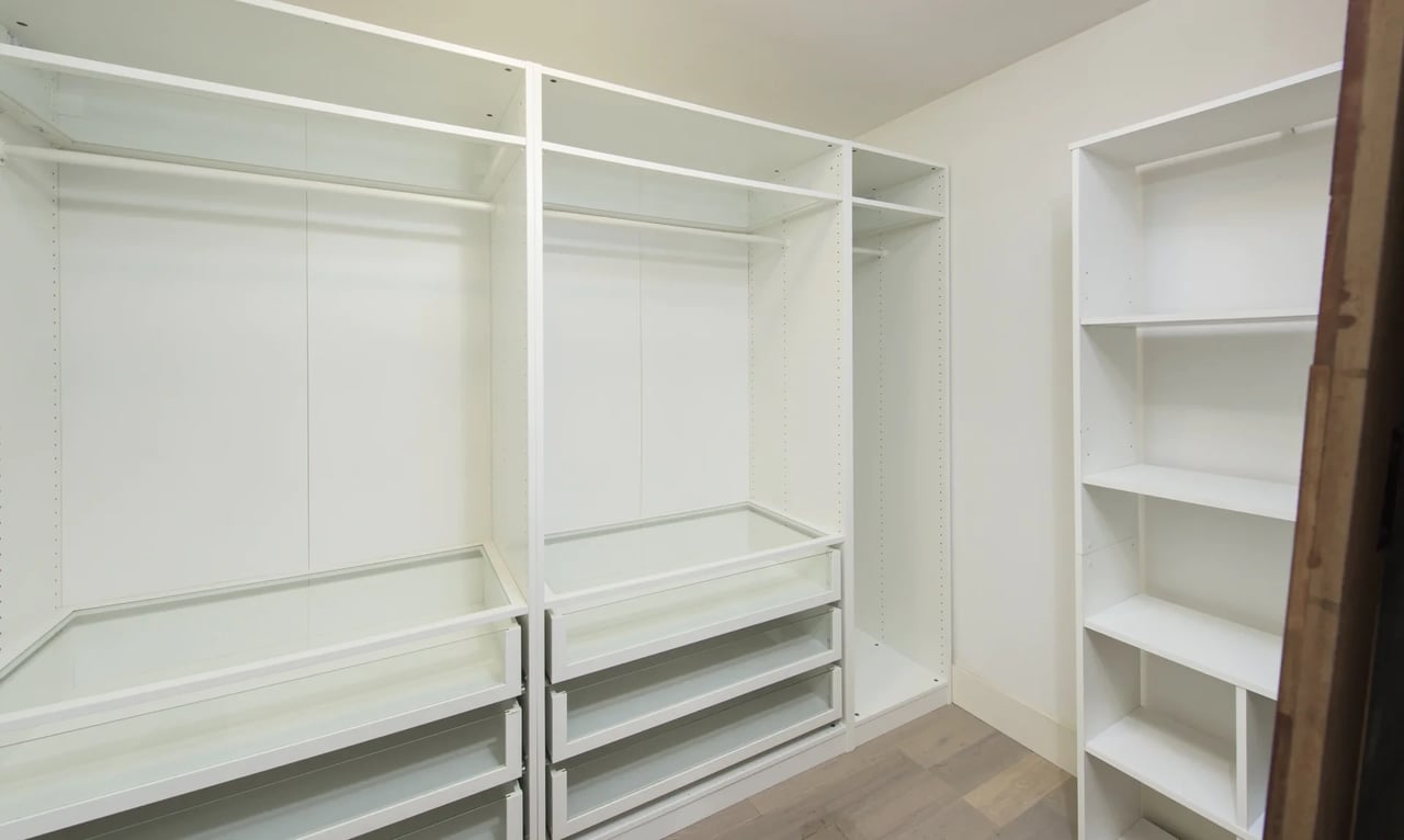 814 Amherst Ave #104