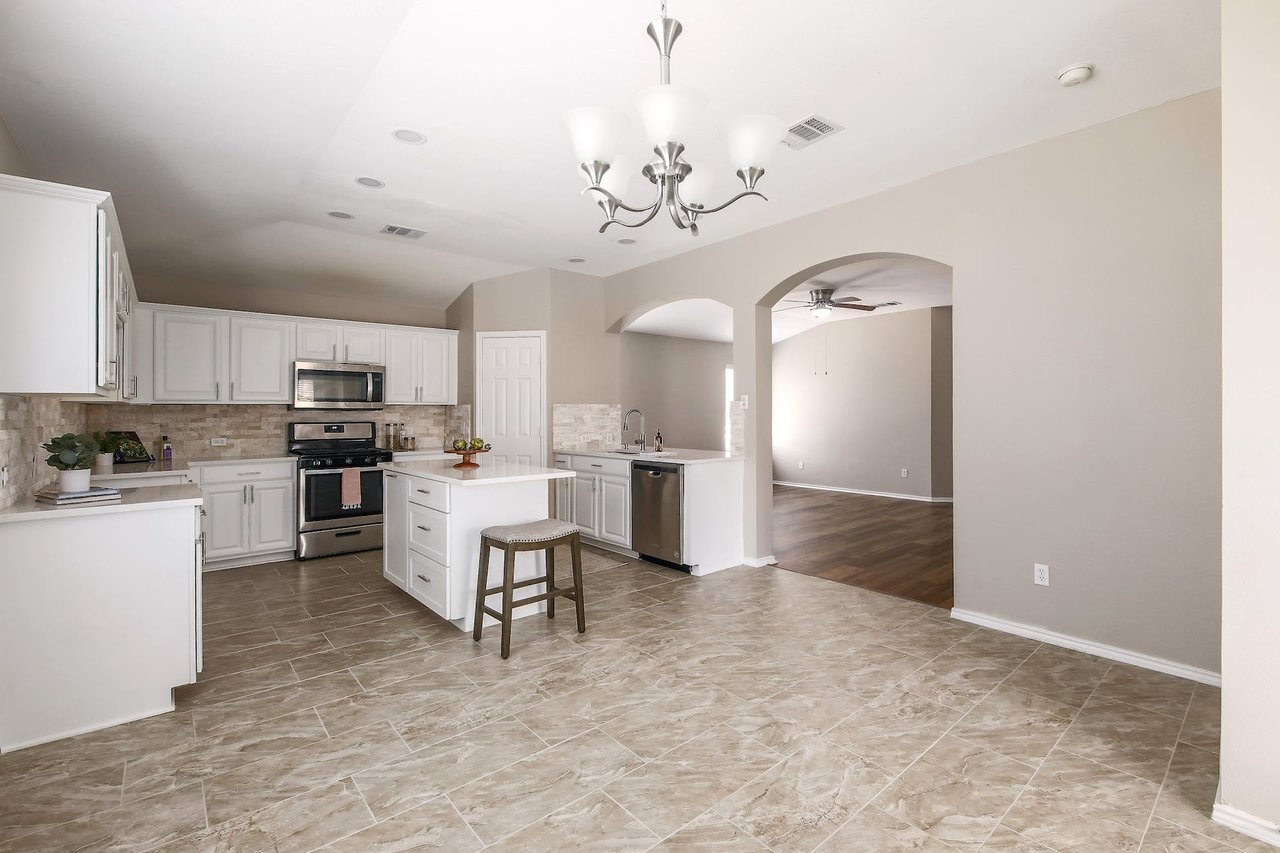 800 Sweet Leaf Ln, Pflugerville, Texas 78660