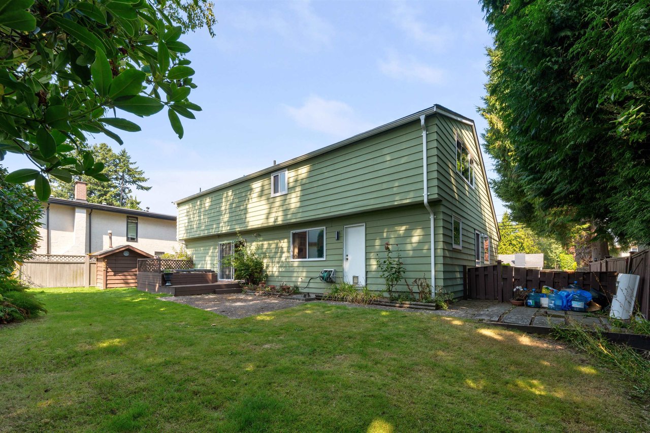 5270 1 Ave