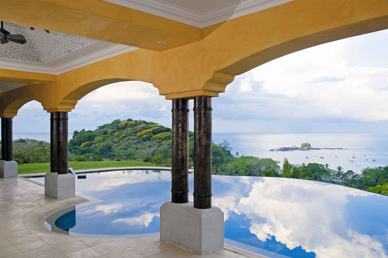 Spanish Colonial Luxury Estate, Dominical, Puntarenas