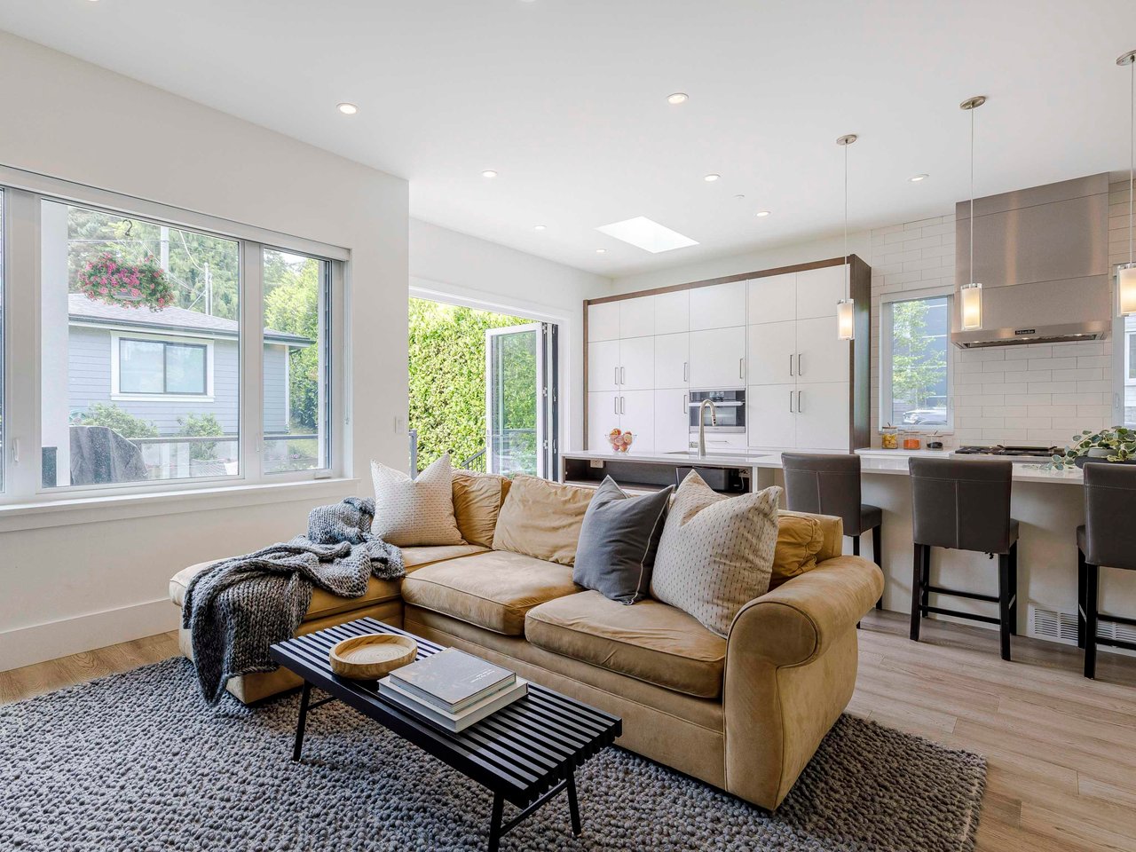 3496 W 14th Ave