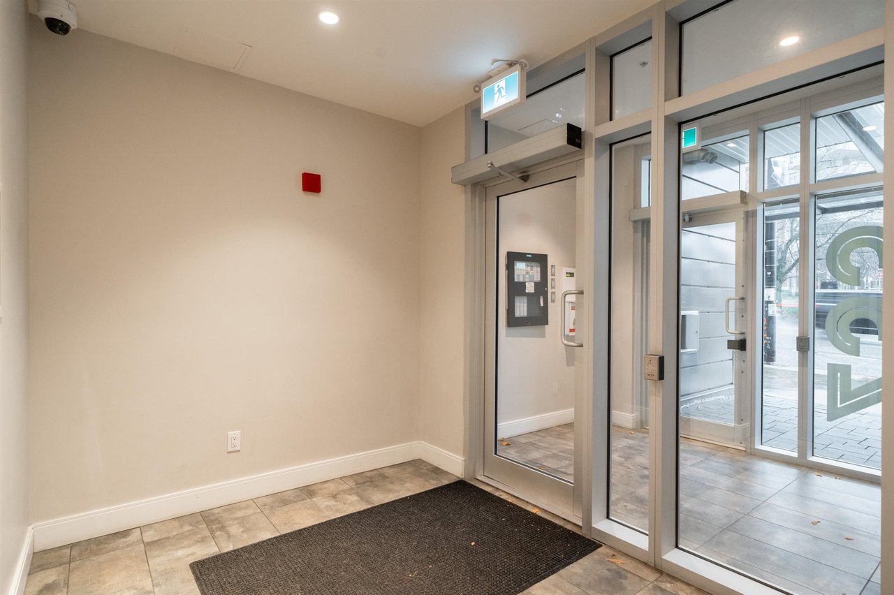 209-233 Kingsway