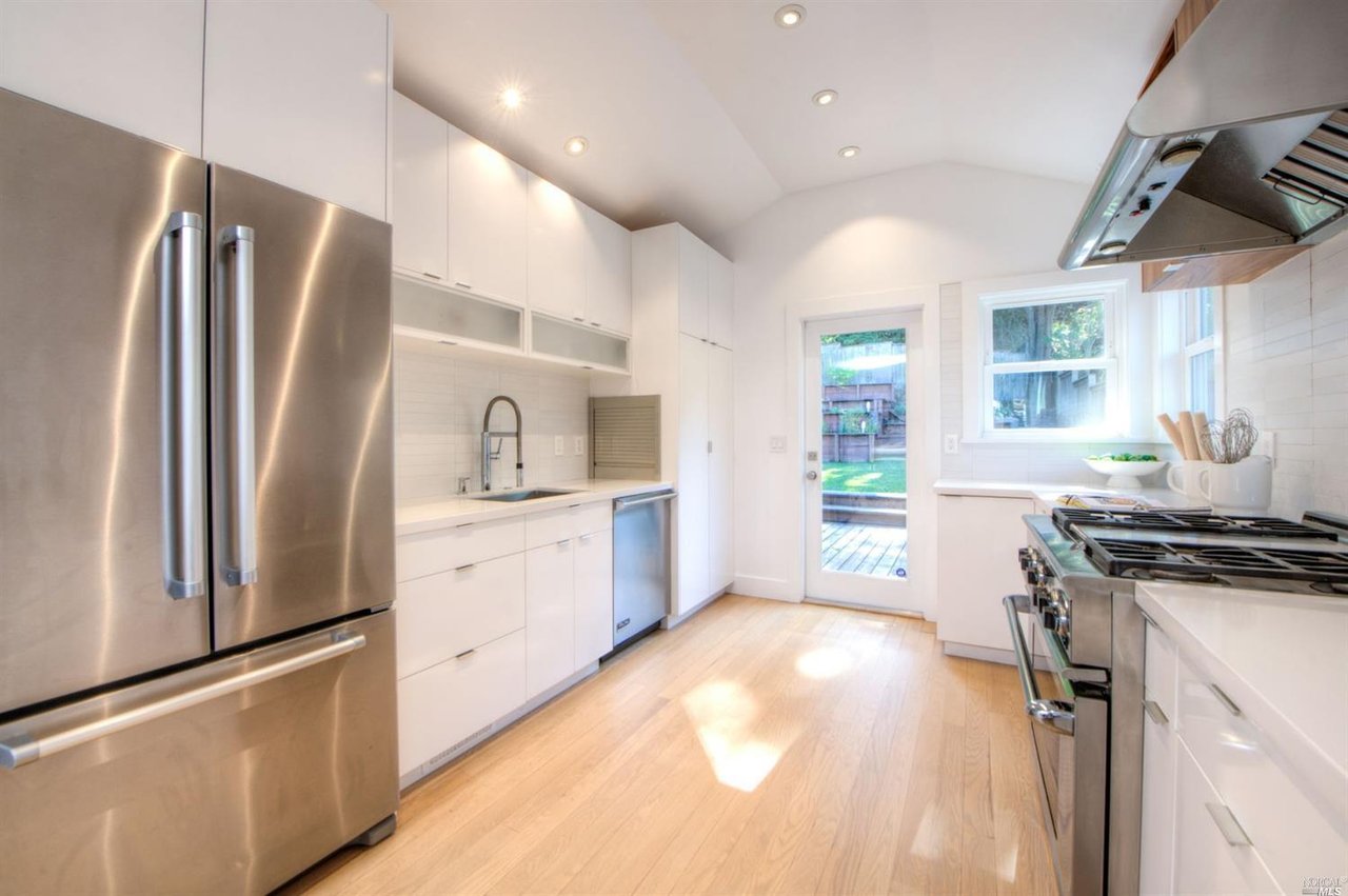 107 Buena Vista Ave