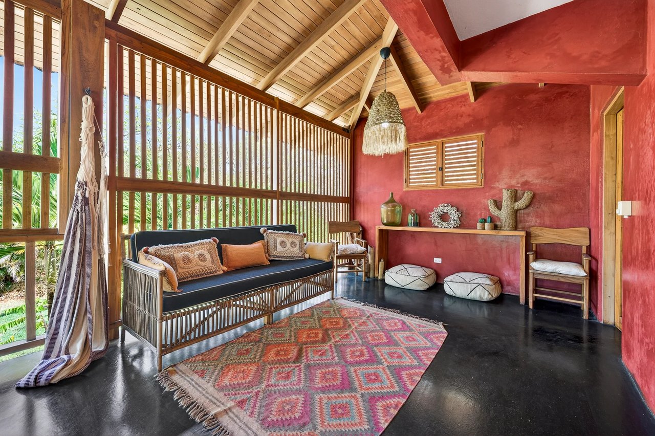Modern Home in Beachfront Gated Community, Tamarindo, Guanacaste