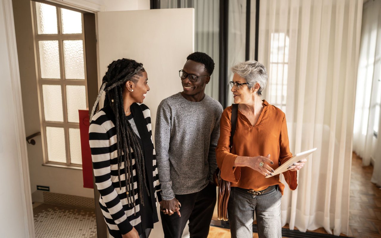 A Real Estate Agent Helps Take the Fear Out of the Market